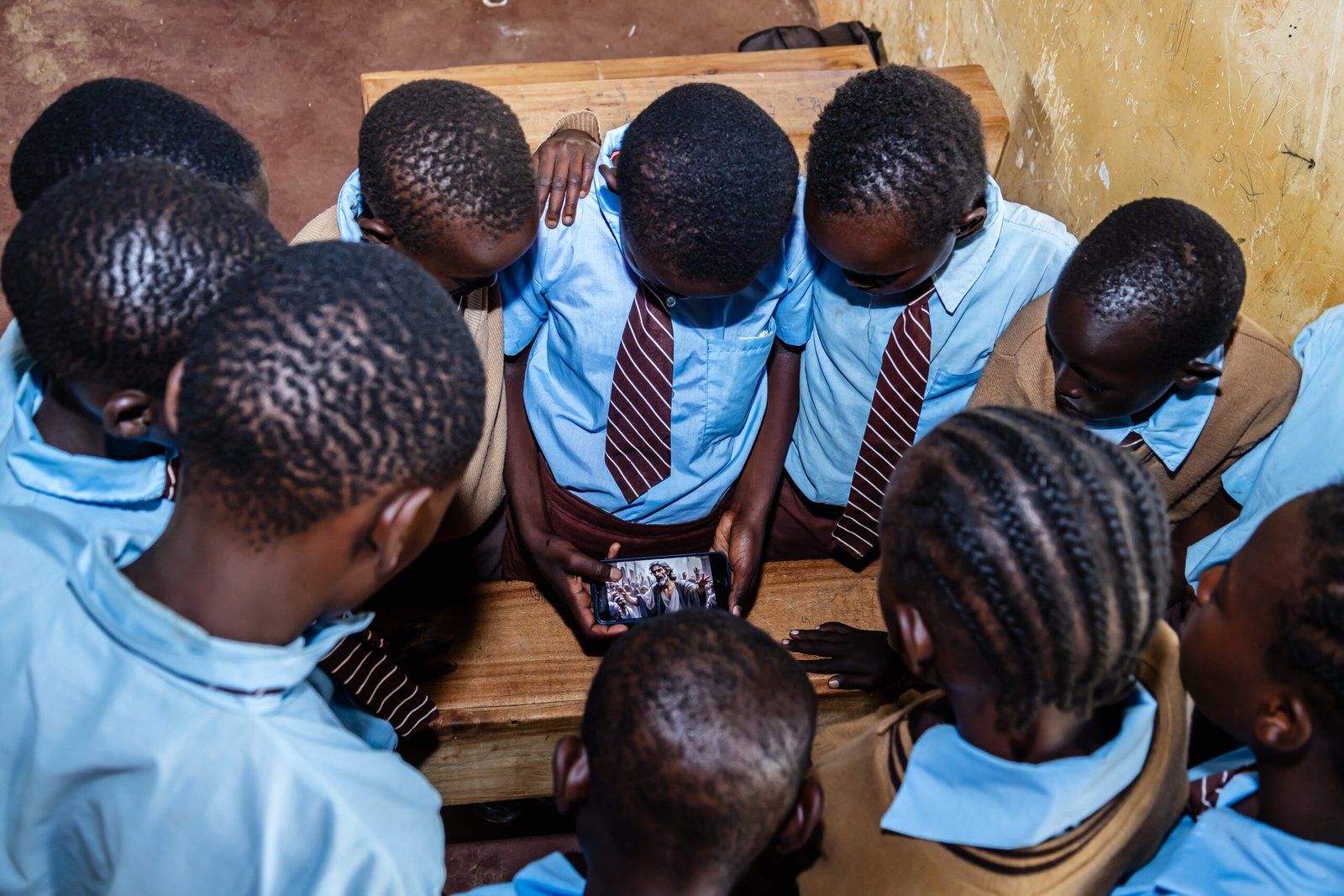 Mawingu, Microsoft Celebrate Connecting Nearly 100,000 People High-Speed Internet